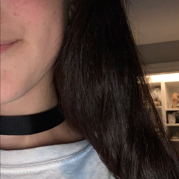 Choker - Picture 2 of 2